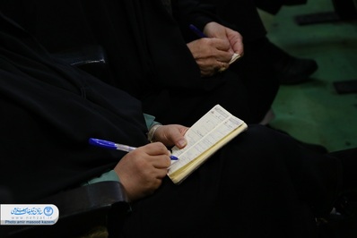 همایش مبلغه‌های اعزامی به موسم اربعین با سخنرانی حجت الاسلام فوقی مدیر کل تبلیغات اسلامی اصفهان برگزار شد.