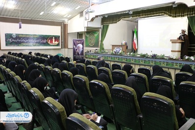 همایش مبلغه‌های اعزامی به موسم اربعین با سخنرانی حجت الاسلام فوقی مدیر کل تبلیغات اسلامی اصفهان برگزار شد.