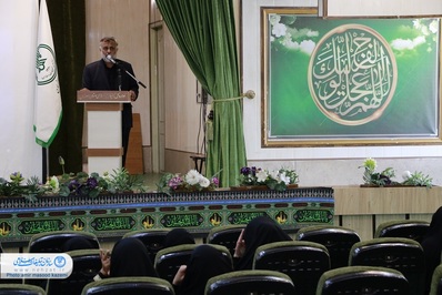 همایش مبلغه‌های اعزامی به موسم اربعین با سخنرانی حجت الاسلام فوقی مدیر کل تبلیغات اسلامی اصفهان برگزار شد.