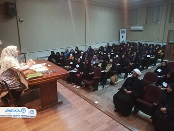 کارگاه آموزشی غنی سازی و باز آموزی طرح قرآنی و انس با قرآن "شمیم بهشت" در گلستان