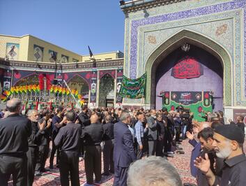 عزاداری هیئات مذهبی اصفهان در حرم رضوی