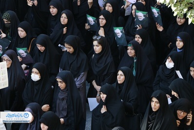 برپایی موکب شورای هیئات مذهبی امور بانوان و اداره کل تبلیغات اسلامی استان اصفهان