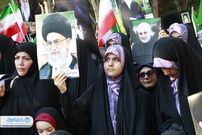 برپایی موکب شورای هیئات مذهبی امور بانوان و اداره کل تبلیغات اسلامی استان اصفهان