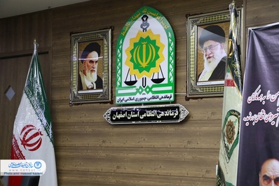 حضور مدیر کل تبلیغات اسلامی استان به همراه مسئولین تشکل‌های دینی در فرماندهی نیروی انتظامی
