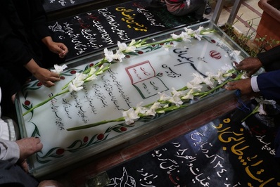 حضور مدیرکل و رؤسای تبلیغات اسلامی استان اصفهان در گلستان شهدای کرمان