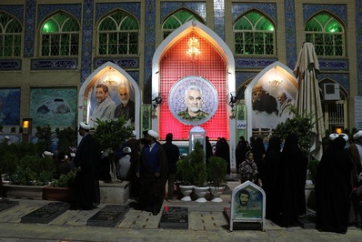حضور مدیرکل و رؤسای تبلیغات اسلامی استان اصفهان در گلستان شهدای کرمان