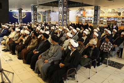 حضور مدیرکل و رؤسای تبلیغات اسلامی استان اصفهان در گلستان شهدای کرمان