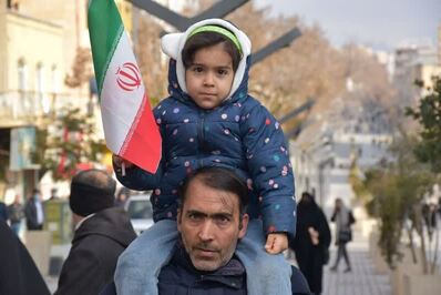 پیکر هشت شهید گمنام در سنندج تشییع شد