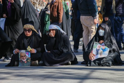 حضور دلدادگان سردار دل‌ها در گلزار شهدای کرمان