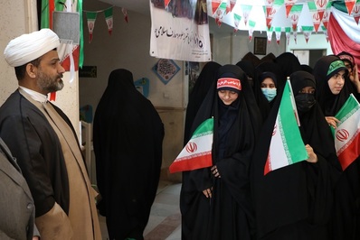 زنگ انقلاب در مدرسه علوم و معارف صدرا نواخته شد