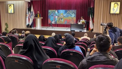رونمایی از پرده نقالی وقایع انقلاب اسلامی در شب شعر «انقلاب»