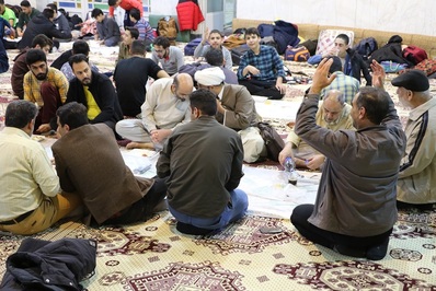 مدیر کل تبلیغات اسلامی اصفهان از معتکفین مساجد بازدید کرد