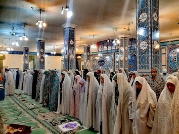 مساجد آبادان؛ میزبان دختران معتکف