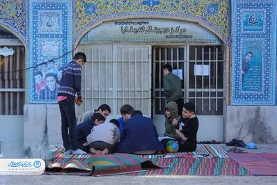 جلوه‌های بندگی نوجوانان در روز پایانی مراسم اعتکاف در اصفهان