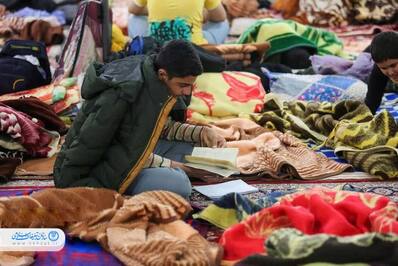 جلوه‌های بندگی نوجوانان در روز پایانی مراسم اعتکاف در اصفهان