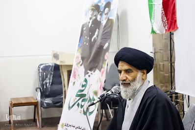 دیدار جامعه قرآنی خوزستان با نماینده ولی فقیه
