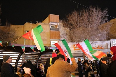پویش پرچم افتخار در جشن بزرگ ملت برگزار شد