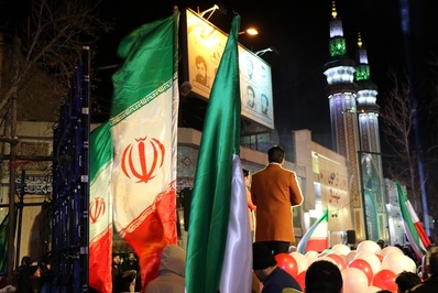 پویش پرچم افتخار در جشن بزرگ ملت برگزار شد