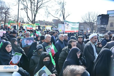 حضور پررنگ اداره کل تبلیغات اسلامی آذربایجان شرقی در راهپیمایی ۲۲ بهمن