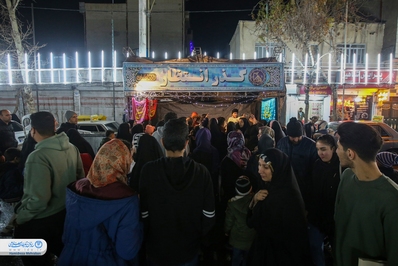 جشن مردمی نیمه شعبان با حضور پر شور مردم مومن و‌ ولایت‌مدار شهر تهران برگزار شد.