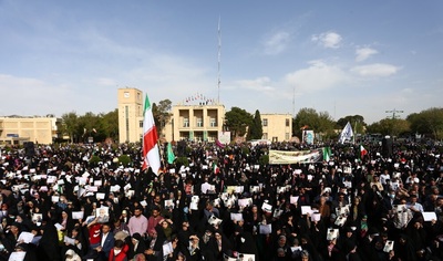 اجتماع بزرگ مردمی مدافعان حریم خانواده ‎‎در اصفهان‎‎