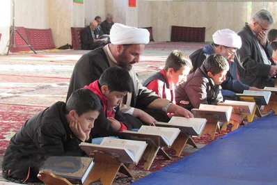 برگزاری محفل قرآنی و جشن میلاد امام مجتبی در حسینیه شهدای فریدونشهر