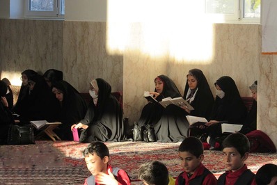 برگزاری محفل قرآنی و جشن میلاد امام مجتبی در حسینیه شهدای فریدونشهر