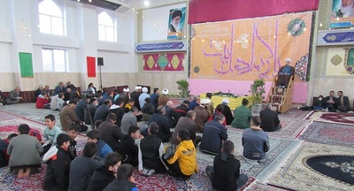 برگزاری محفل قرآنی و جشن میلاد امام مجتبی در حسینیه شهدای فریدونشهر