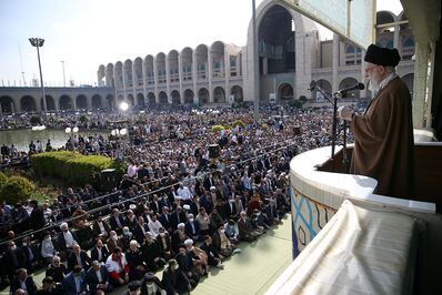 اقامه نماز عید سعید فطر به امامت رهبر معظم انقلاب اسلامی