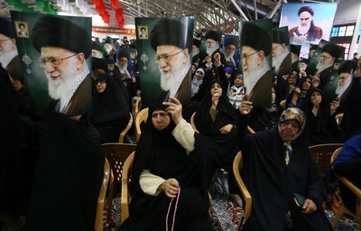 بیعت بانوان اصفهانی با ولایت در سالروز قیام پانزده خرداد ۱۳۴۲