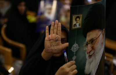 بیعت بانوان اصفهانی با ولایت در سالروز قیام پانزده خرداد ۱۳۴۲