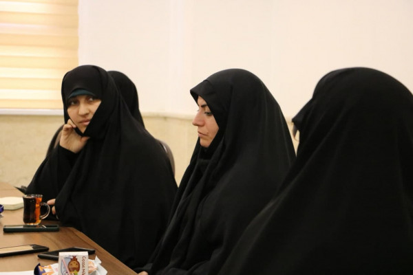 مدیر مرکز راهبری و هم‌آهنگی امور بانوان سازمان تبلیغات اسلامی کشور با بانوان فرهیخته زنجان دیدار کرد