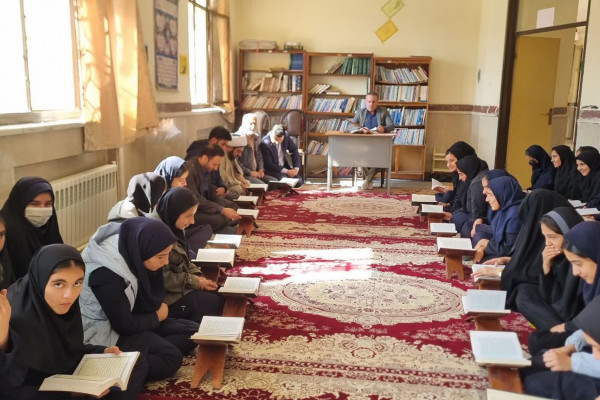 برگزاری محفل انس با قرآن کریم در شهرستان بدره