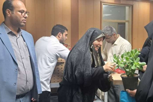 تجلیل از ۲۰۰ معلم و استاد قرآنی در نشست صمیمی بیرجند