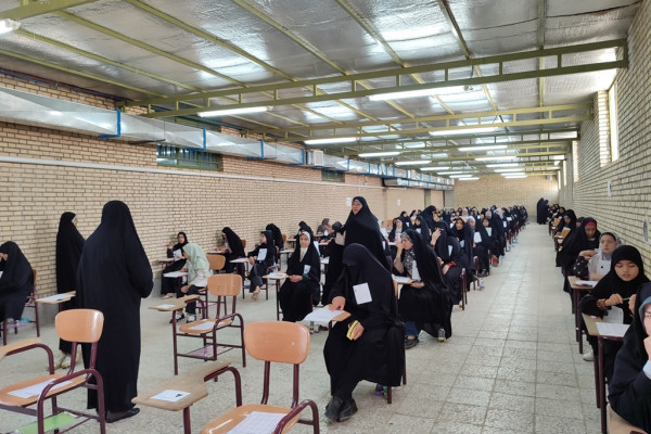بیستمین دوره آزمون حفظ تخصصی قرآن کریم با حضور ۳۵۲ نفر از حافظان قرآن کریم استان