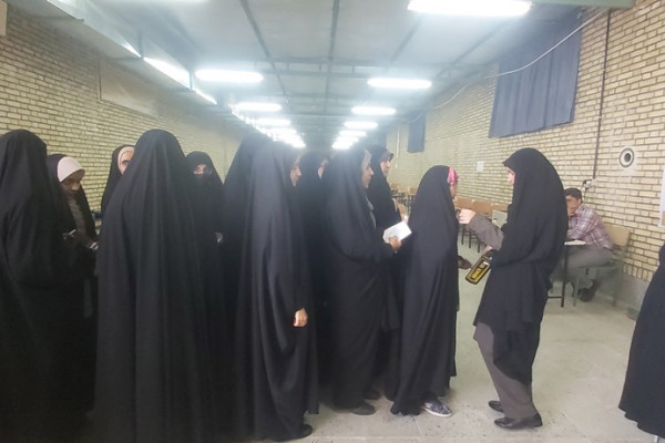 بیستمین دوره آزمون حفظ تخصصی قرآن کریم با حضور ۳۵۲ نفر از حافظان قرآن کریم استان