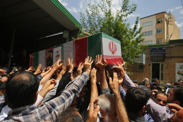 حماسهٔ همدانی‌ها برای دفاع از میهن جمعه نصر