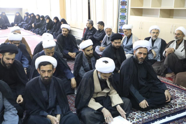 نشست تبیینی جمعی از مبلغین محرم