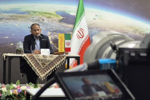 شعر سرود باید بوی اقلیم خوزستان بدهد