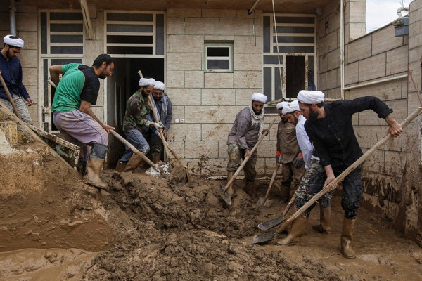 تقدیر حجت‌الاسلام قمی از حضور فعال نیرو‌های جهادی در مناطق سیل‌زده‌ی بلوچستان