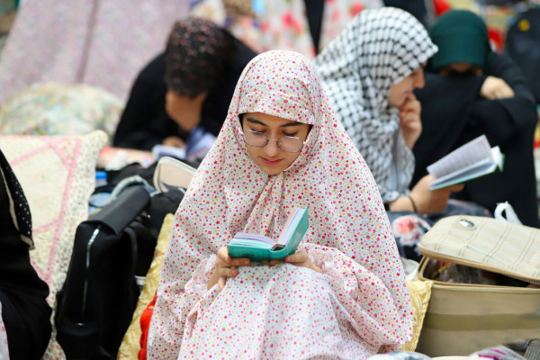 مراسم اعتکاف باحضور جمعی از دختران دانش آموز همدانی برگزار شد