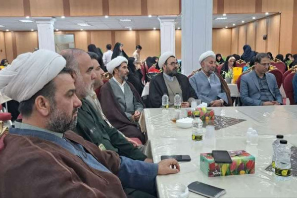 تجلیل از ۲۰۰ معلم و استاد قرآنی در نشست صمیمی بیرجند