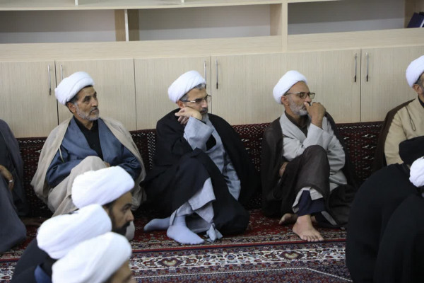 نشست تبیینی جمعی از مبلغین محرم