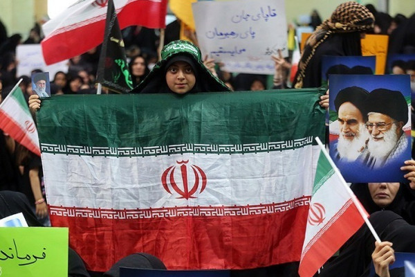 اجتماع بزرگ بانوان زینبی امروز در دیار الوند برگزار شد