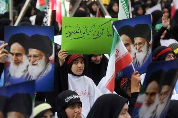اجتماع بزرگ بانوان زینبی امروز در دیار الوند برگزار شد