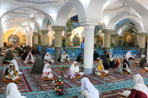 آغاز محفل جزخوانی قرآن در مسجد جامع سنندج