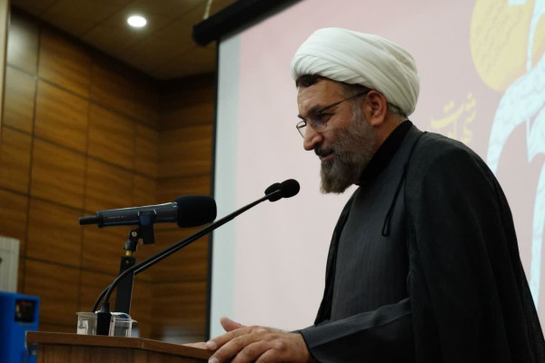 برگزاری محفل ادبی "عصر شعر" با عنوان "شهادت امام، بعثت امت" در اردبیل