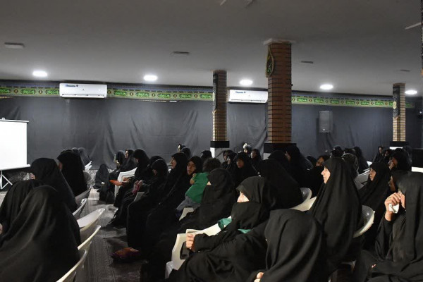 همایش بصیرتی و عزاداری هیآت مذهبی بانوان و مداحان فعال