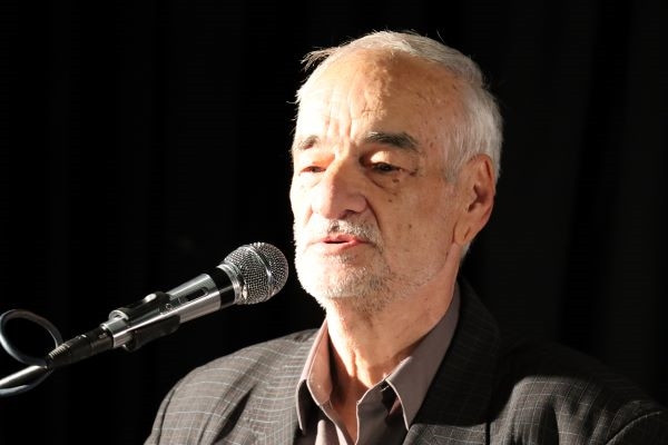 بازدید مدیرکل فرق و مذاهب سازمان تبلیغات اسلامی از نمایشگاه «پیچک انحراف» در تبریز