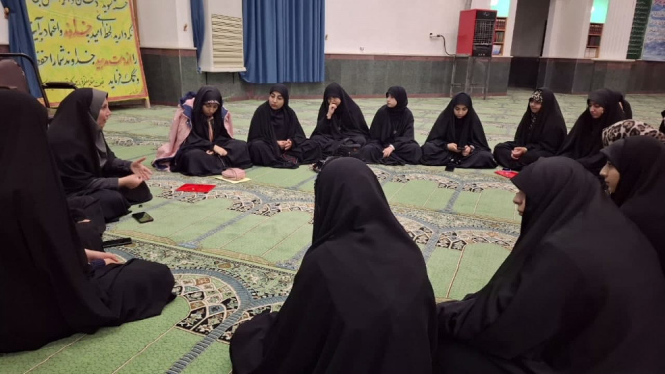اولین گعده مشترک بین دختران حاج قاسم و نامیرا در اردوی رامسر